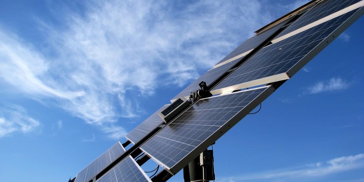 Solar Tracker Market Dynamics: Key Drivers, Emerging Trends, and Growth Opportunities in Clean Energy