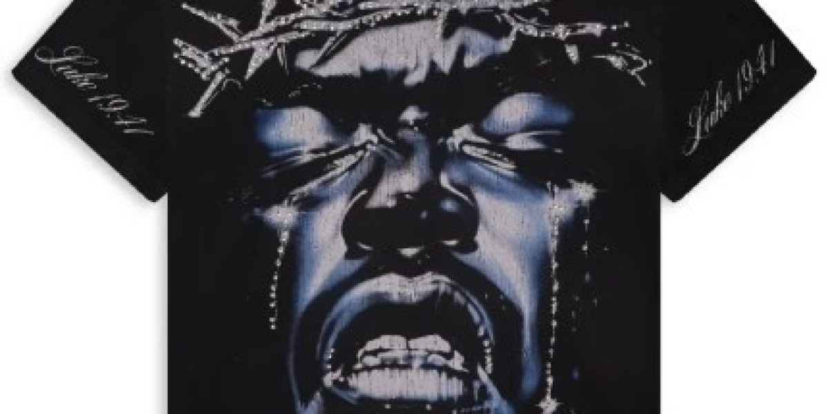 The Rise of the Hellstar Shirt: A Streetwear Phenomenon