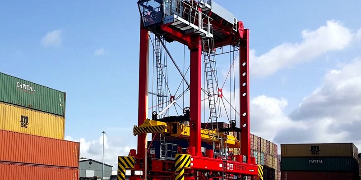 Straddle Carrier Market Scenario: Global Infrastructure Expansion Creating New Opportunities for Port Equipment Provider
