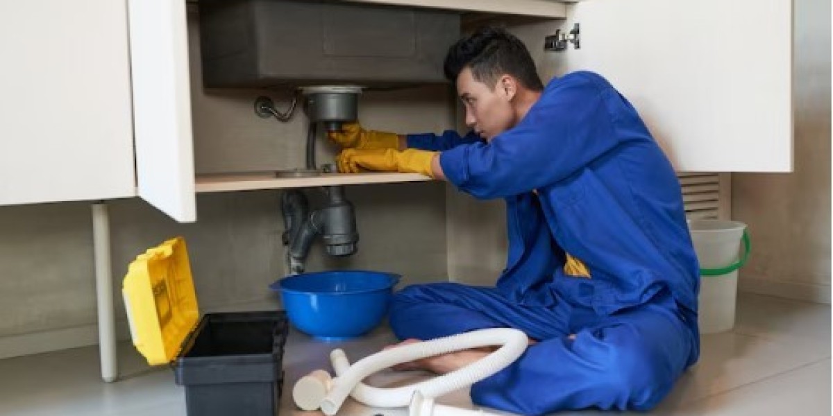 How Sewer Liner Installation Fixes Your Pipes Without Damage