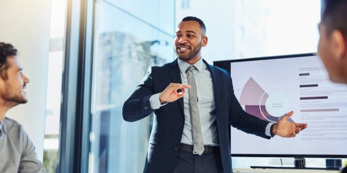 Structuring Your Pitch Deck for Maximum Impact
