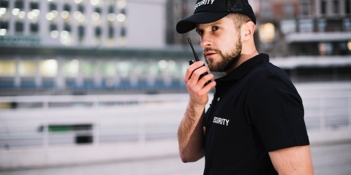 Top Benefits of Choosing Uniformed Guard Services for Your Property