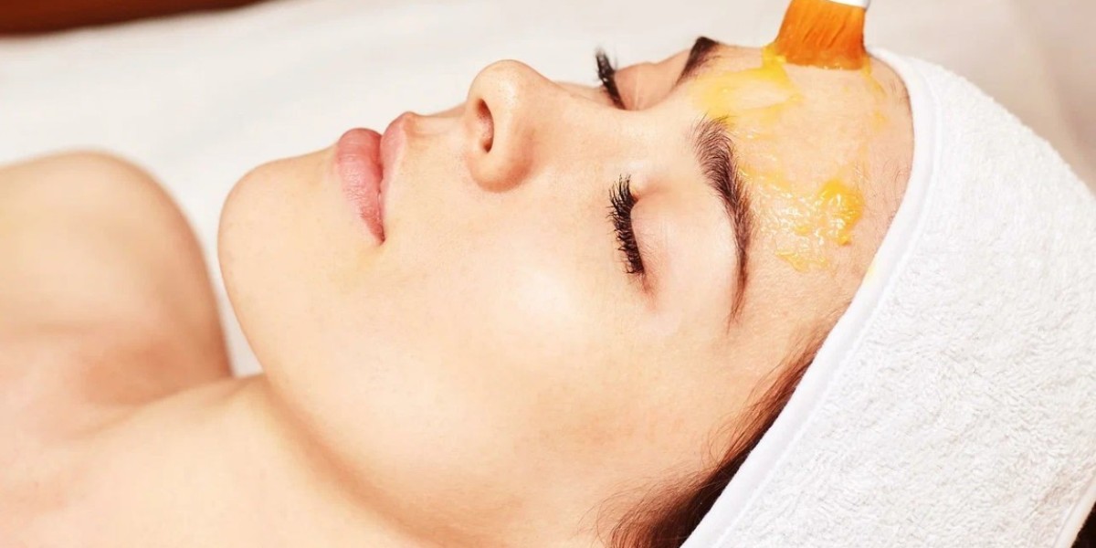 Addressing Skin Pigmentation Issues with Chemical Peels in Riyadh​