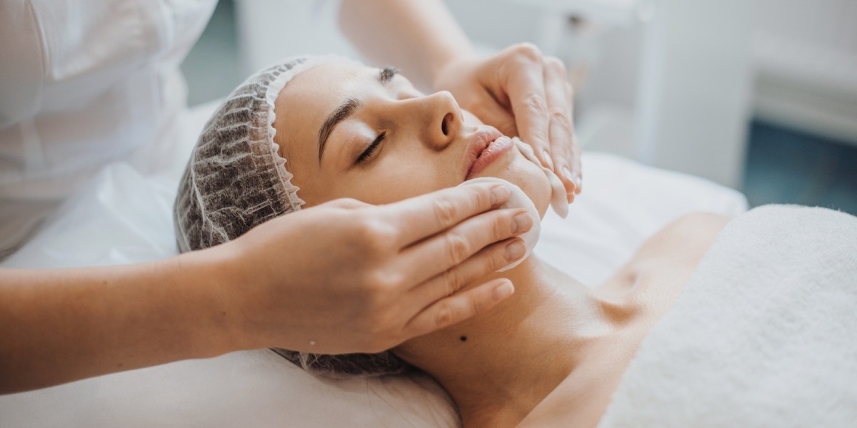Office-Ready Facials in Riyadh for Busy Professionals