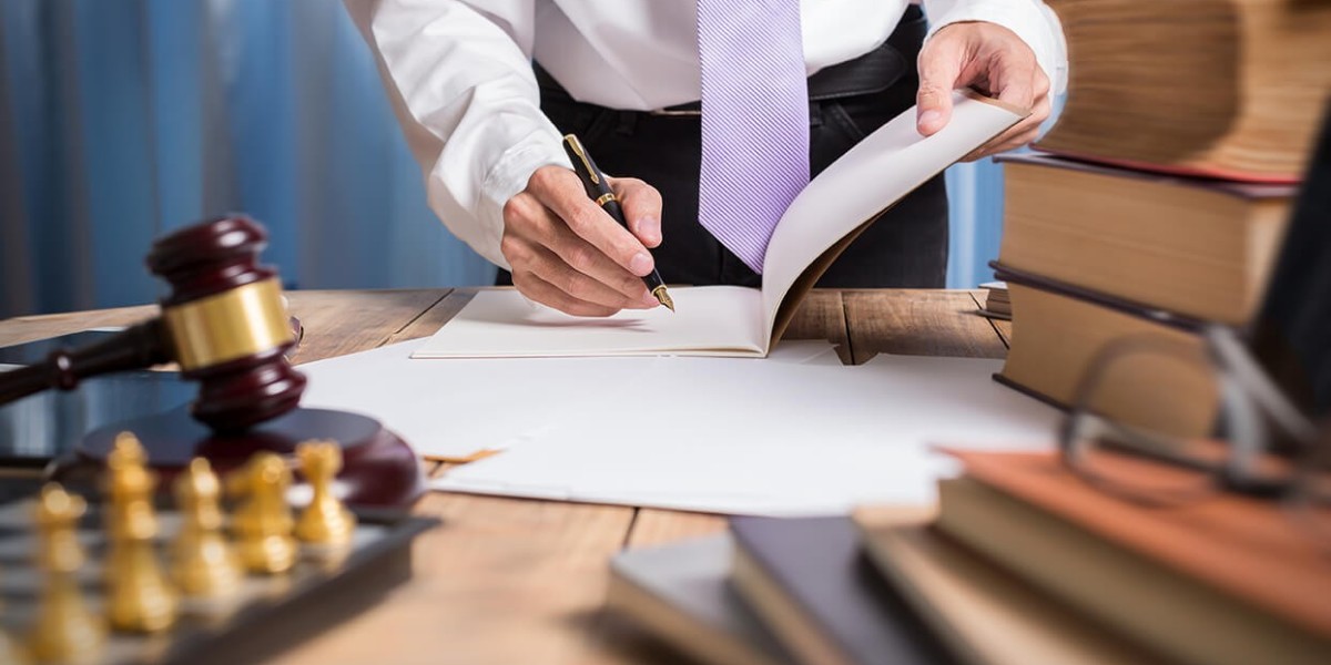 The Complete Guide to Hiring the Right Attorney for Your Personal Injury Case