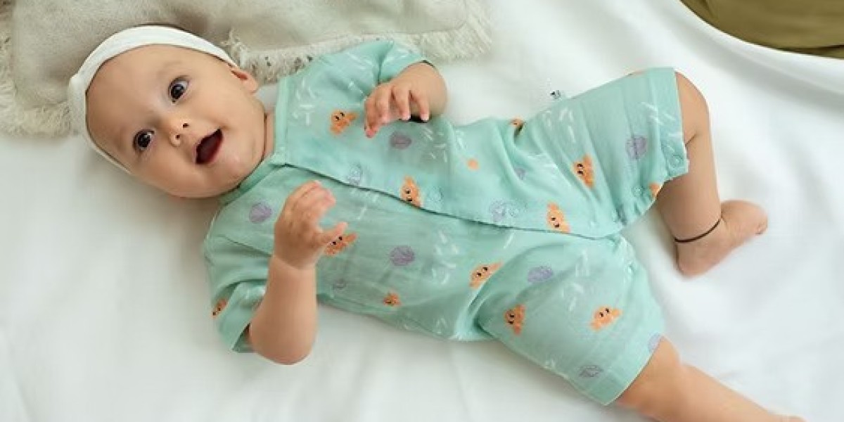 Baby Swaddles in UAE | Tickle Tickle 