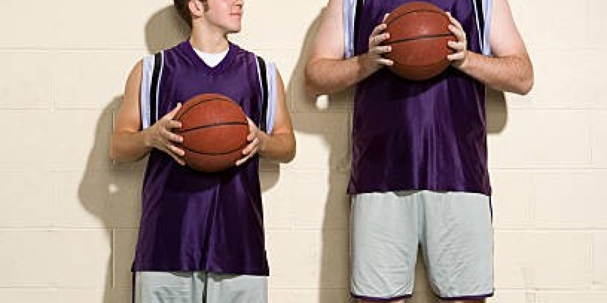 Sports Shorts for Men: What Athletes Are Wearing in 2025