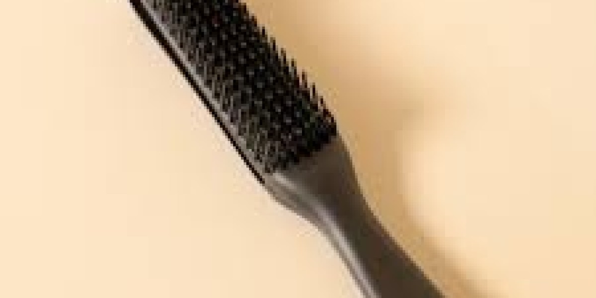 Detangling Hair Brush Market: Innovation in Heat-Resistant and Wet-to-Dry Solutions Gains Traction