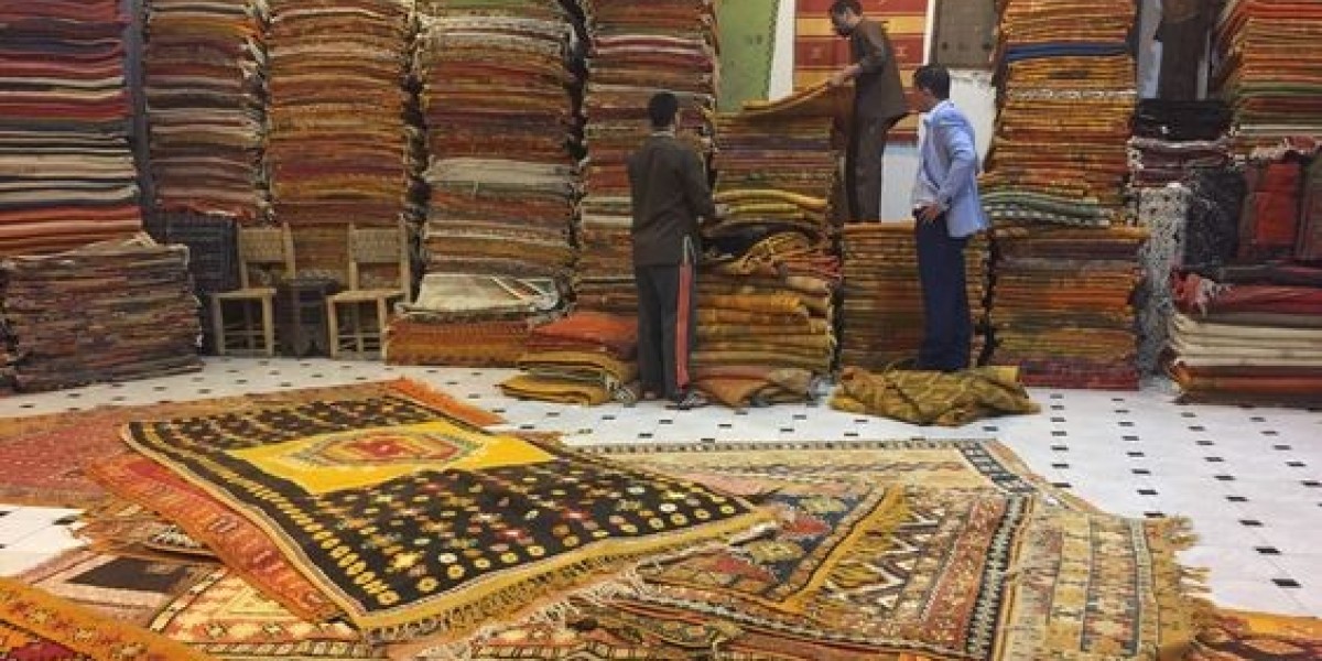 Vintage Moroccan Rugs: A Blend of Culture and Craftsmanship
