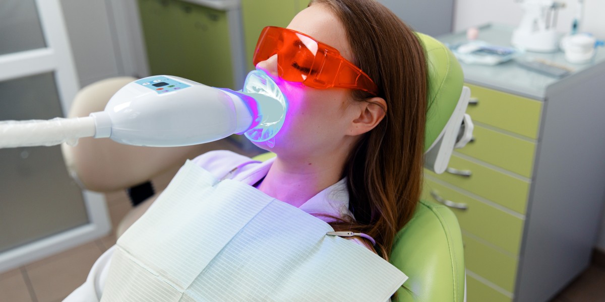 Natural-Looking Whitening That Works with Your Schedule