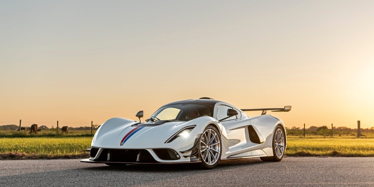Lightweight Materials and Cutting-Edge Design Propel Hypercar Engineering Forward
