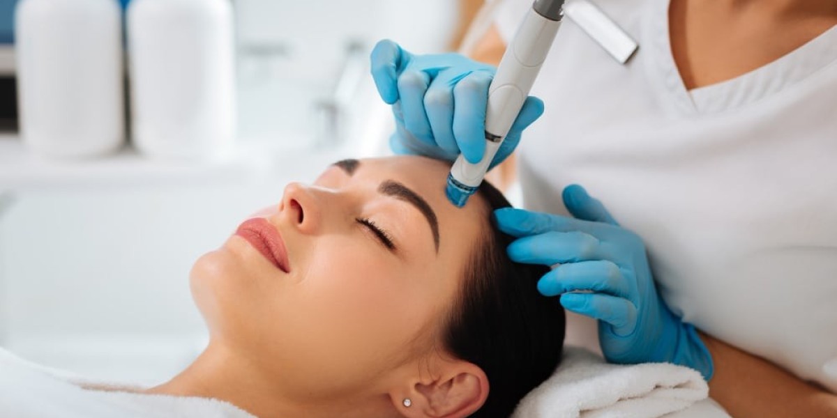 Clear Pores, Smooth Texture – Book Your HydraFacial Vienna Today