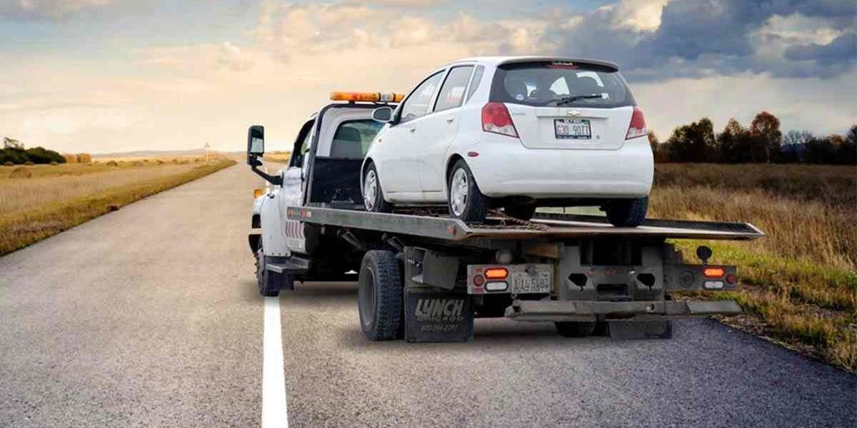 Top 10 Reasons Semi Trucks Need Roadside Assistance Services