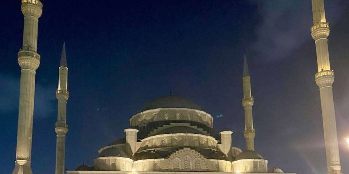 Xhamia: Exploring the Role and Importance of the Mosque in Muslim Communities