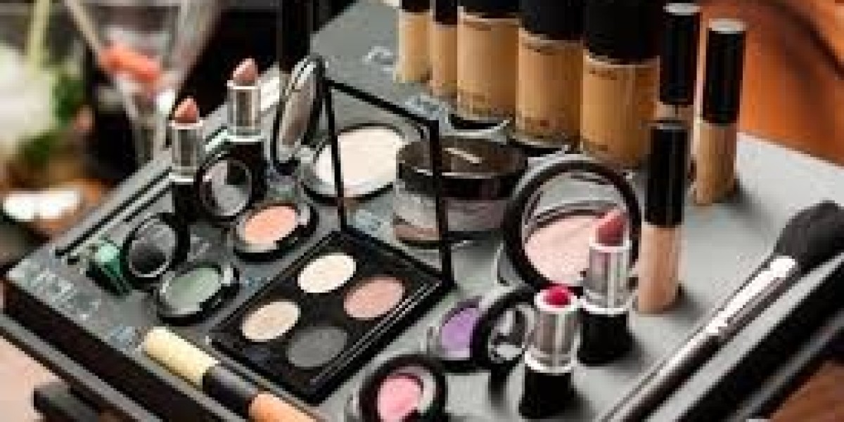 Makeup & Accessories Market research tracks fastest-growing indie brands in emerging global regions