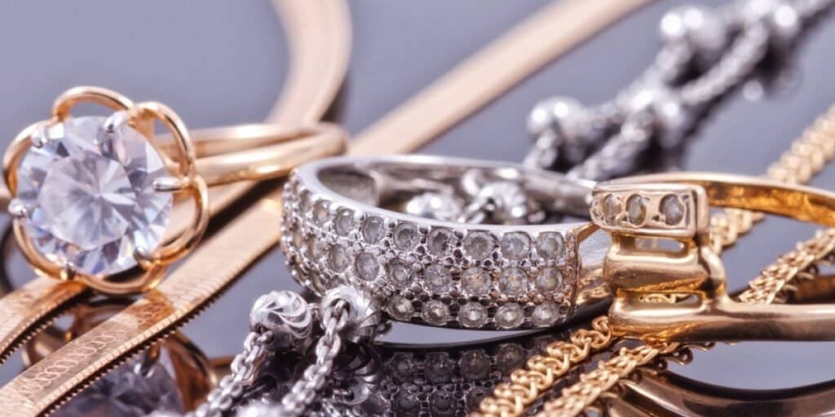Antique Jewelry Treasures Found Only at the Best Jewelry Shop in Brussels