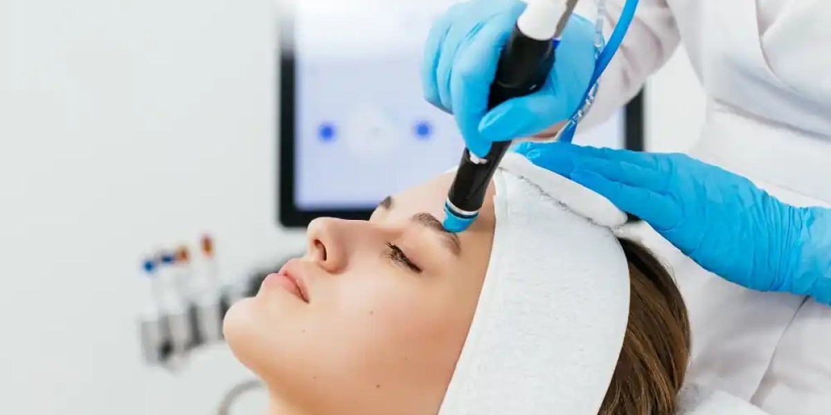 Hydrafacial Treatment That Refreshes Skin in Just Minutes