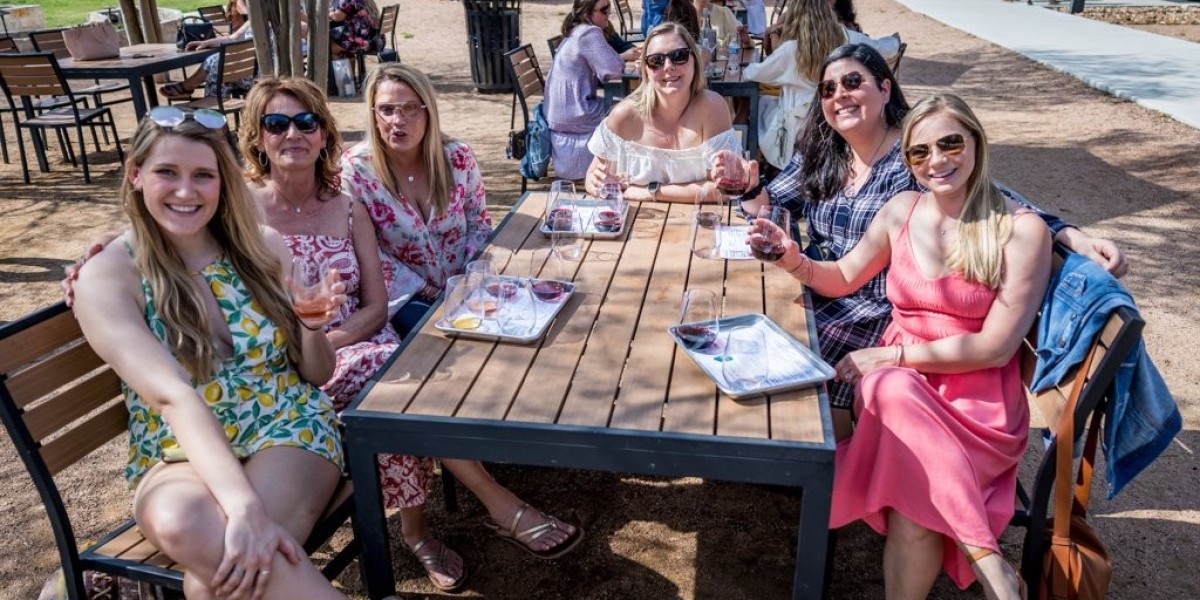 Johnson City Wineries Tour