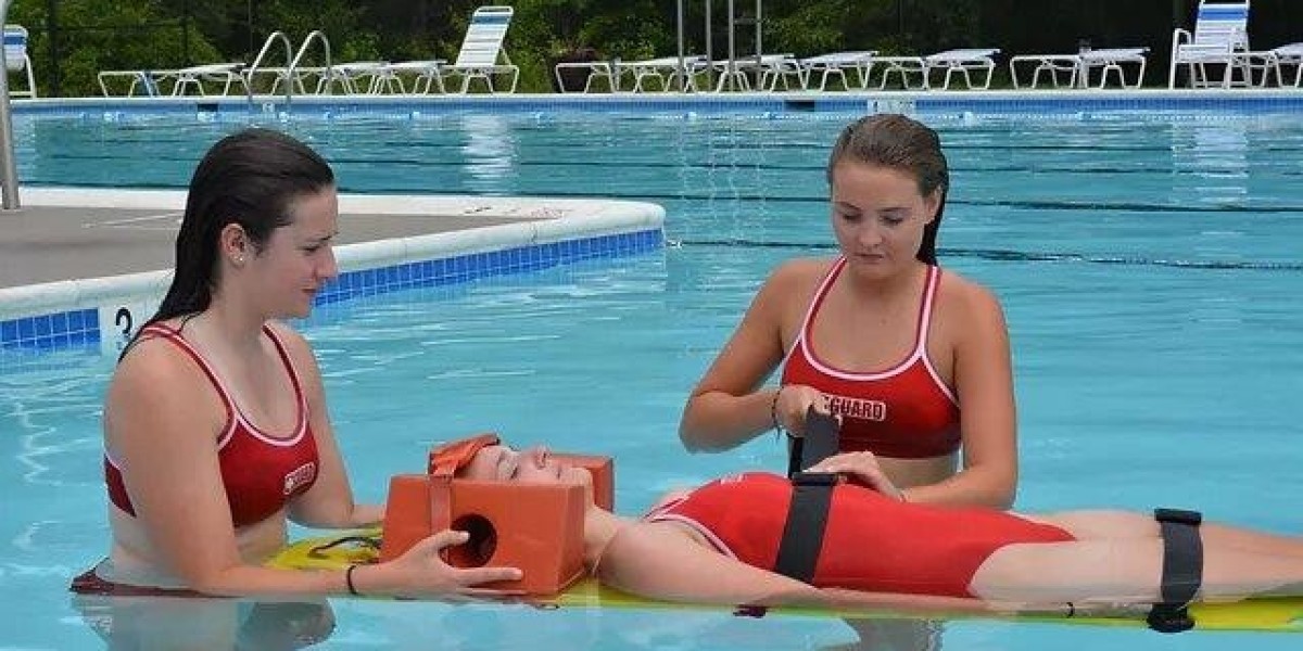 How This Lifeguard Became a National Hero: The Viral Story Everyone’s Talking About