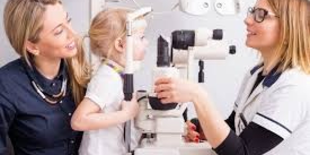 Opticians in Gatley: A Complete Guide