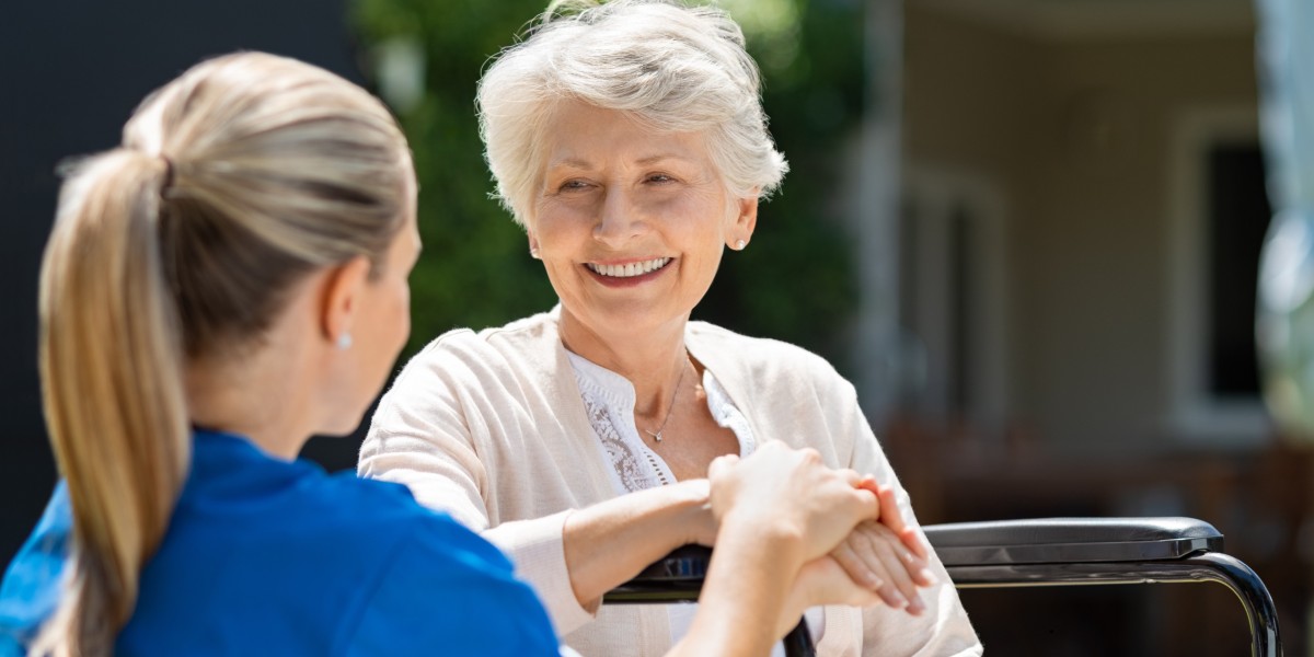 Comparing Community Nursing and Hospital Care: Pros and Cons