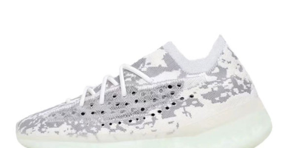 YEEZY 380全面解析：時尚與性能的完美結合