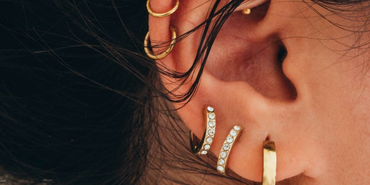 Stylish Ear Piercing Combinations for a Bold New Look