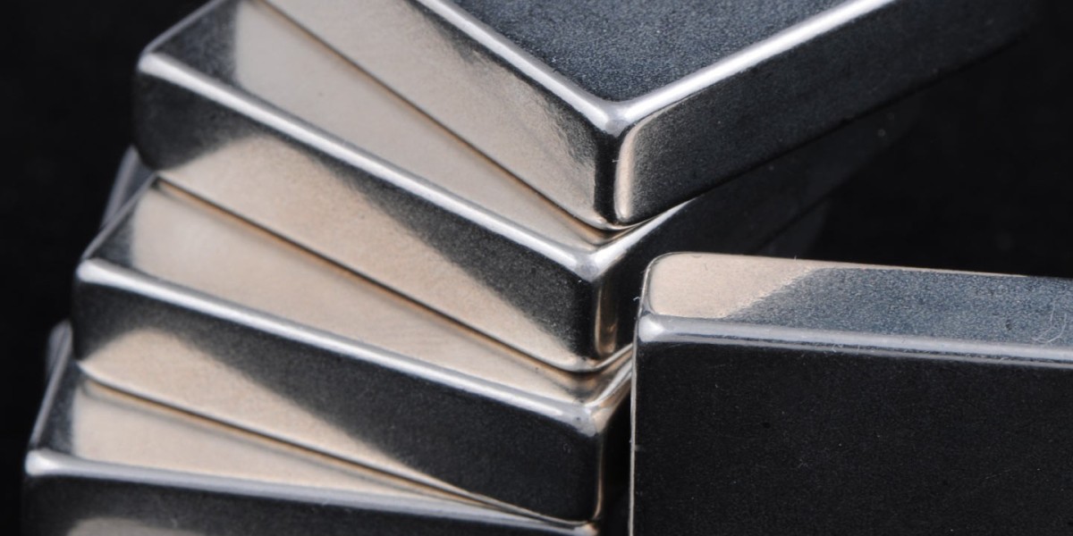 Metal Coatings Market: Market Forecast Highlights Growth Momentum Across Regions and Applications