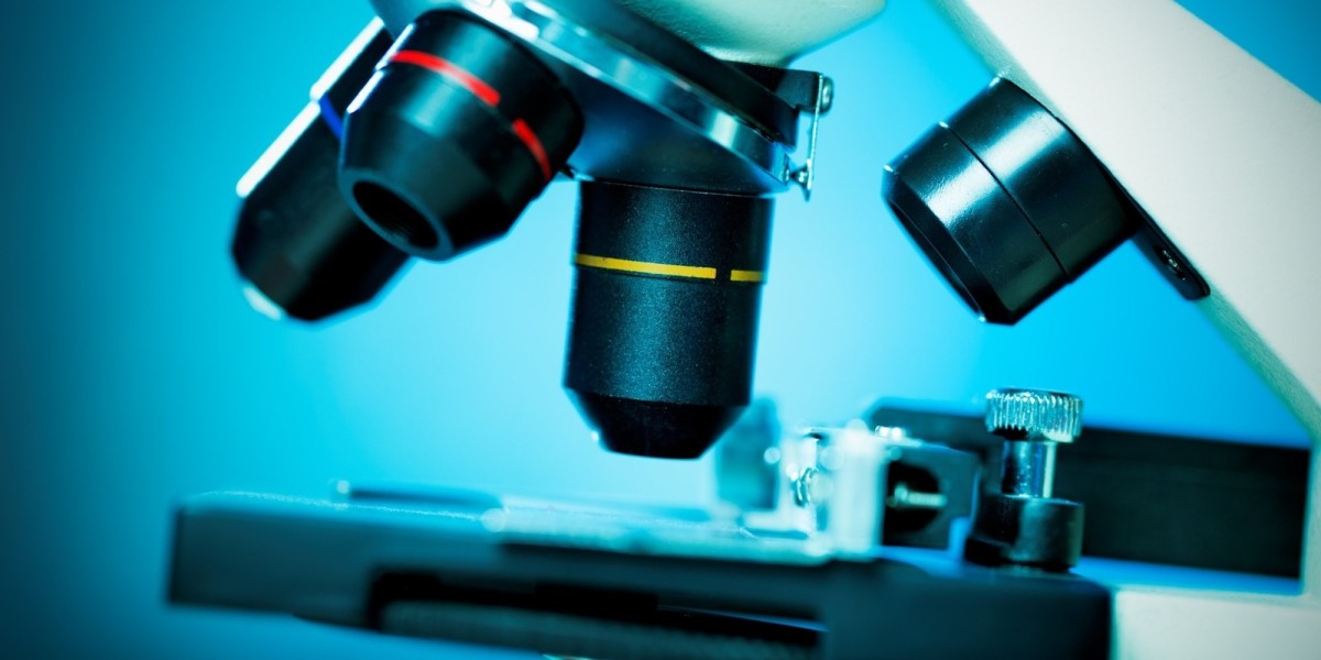 Microscopy Market Insights Into Future Applications in Life Sciences, Healthcare, and Materials Science