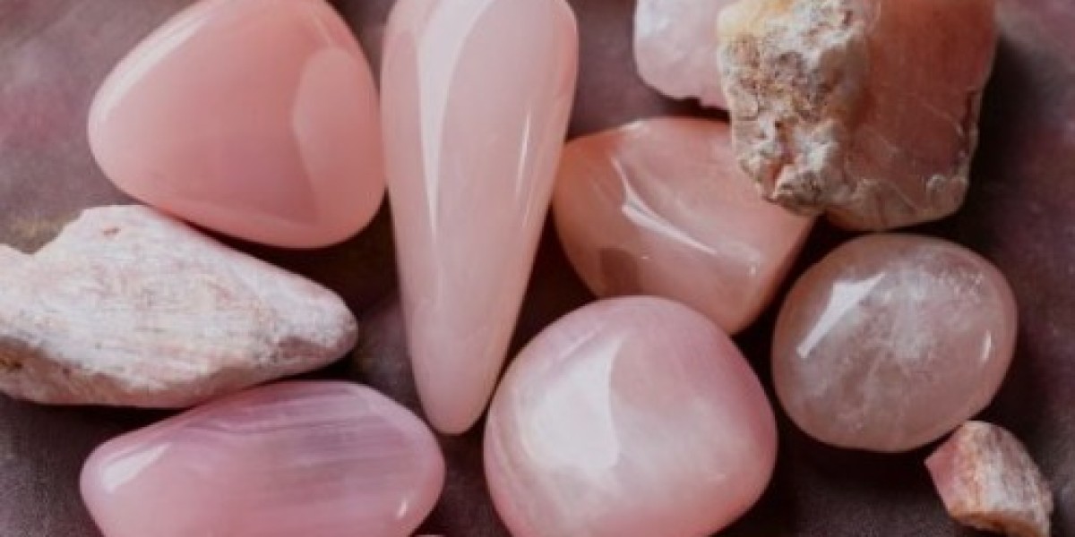 Discover the Beauty and Energy of Rose Quartz Crystal