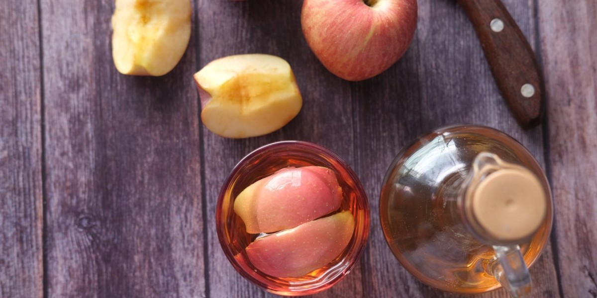Apple Cider Vinegar Market Review: Consumer Shift Toward Natural Ingredients Reinforces Growth in Food and Skincare Segm