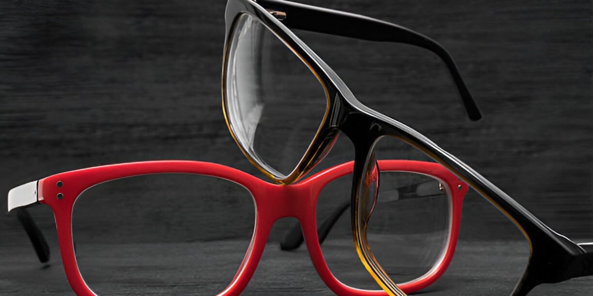 How to Choose the Right Oakley Frames Online in the UK