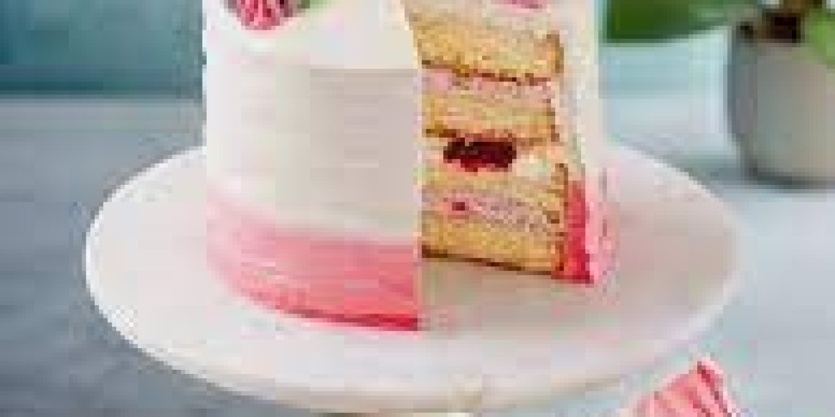 Viral Cake Trends: Why Everyone’s Talking About Customised Cakes: