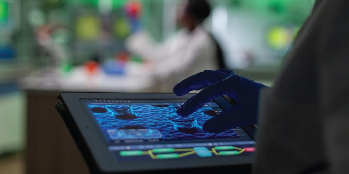 AI and the Biopharma Industry: AI-Powered Patient Monitoring