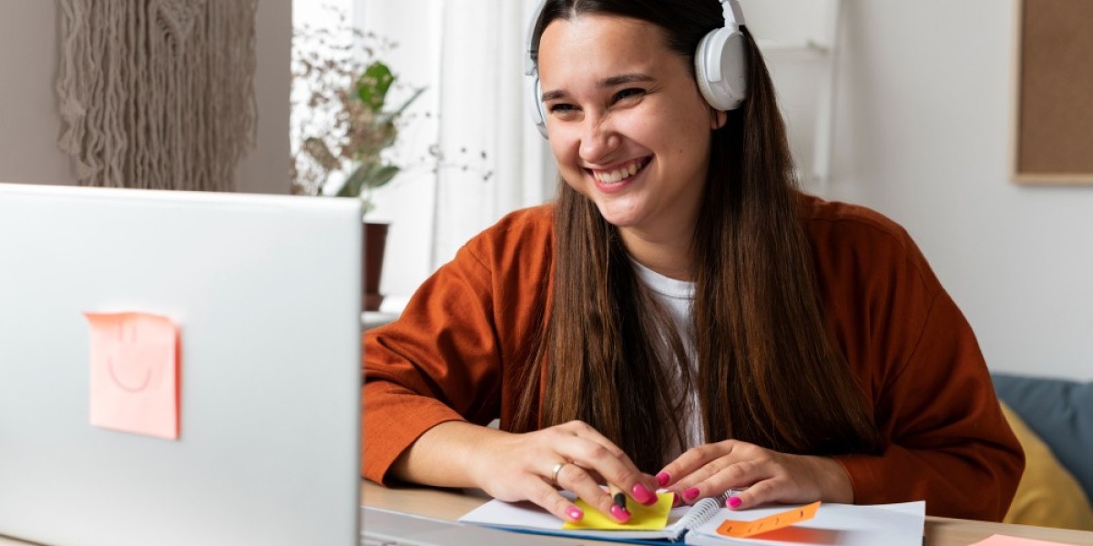 Online Language Learning Market Analysis: Top Platforms & Emerging Trends