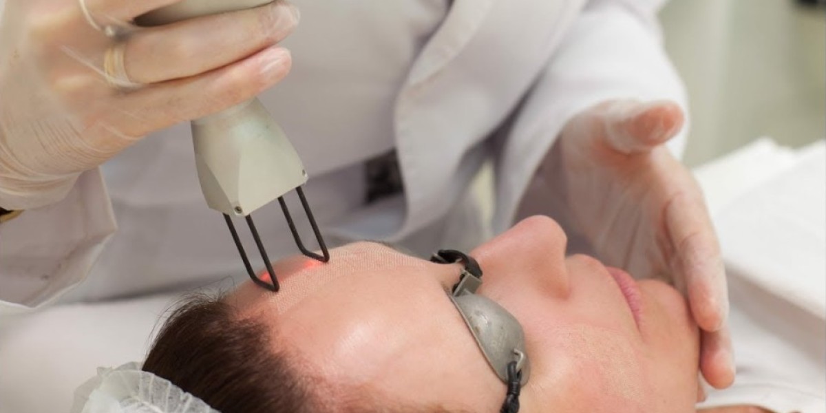 Enhance Your Beauty with Lash Extensions in Knoxville, TN and Rejuvenate Your Skin with CO2 Laser Treatment