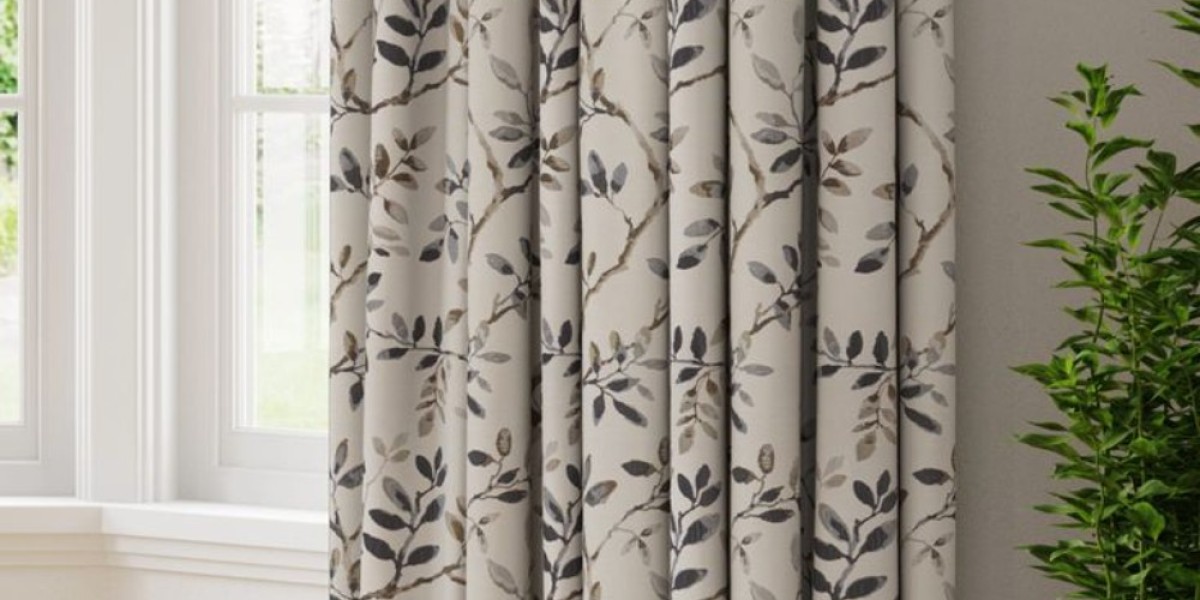 How to Choose the Best Valance Curtains in Dubai for Style