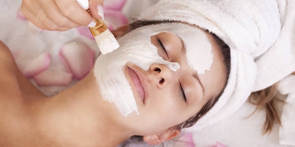 Top-Rated Skin Care Clinic for Facial Treatments in Chicago, IL – Discover the Glow at Facial Haus