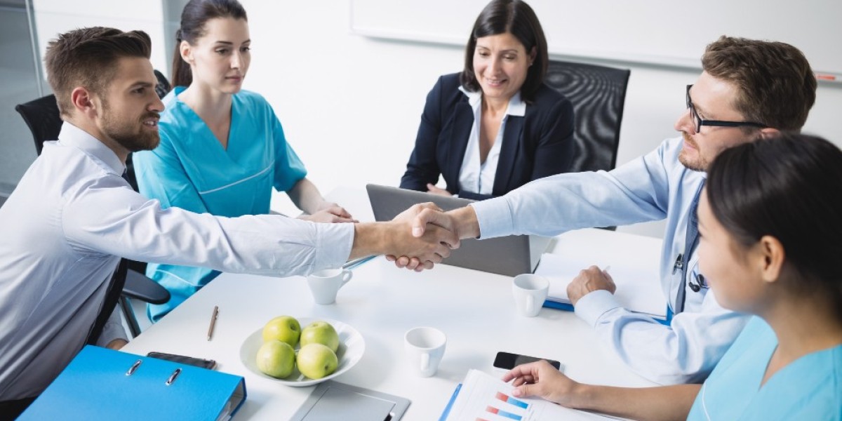 Clinical Communication and Collaboration Market Size, Share & Forecasts To 2033
