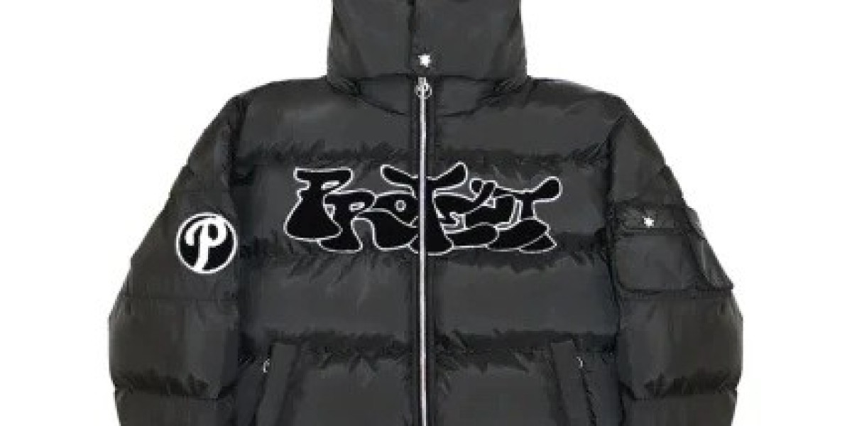 Protect LDN Hoodie Style, Comfort, and Urban Culture