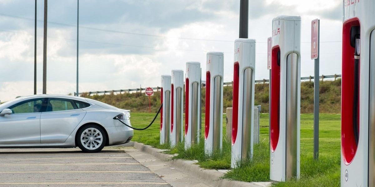 Electric Vehicle Charging Station Market Trends in Urban and Rural Areas