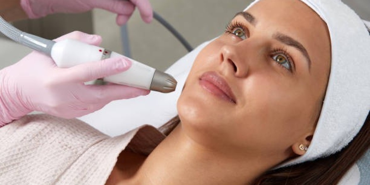 Is Hydra Facial Worth It in Riyadh? 2025 Insights