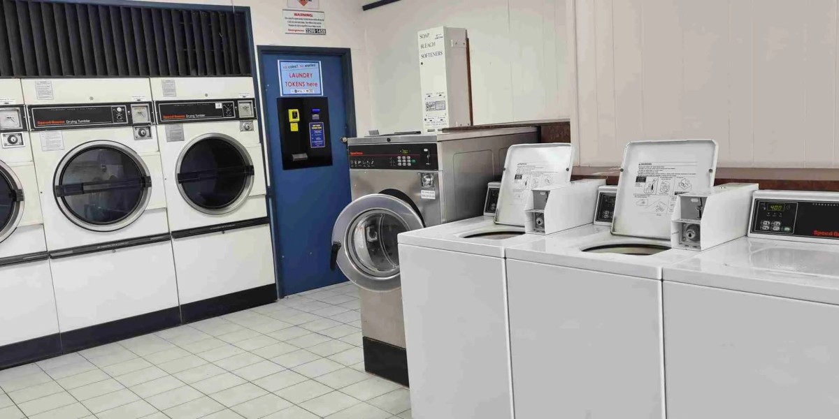 How do all-hours laundromats support busy lifestyles?