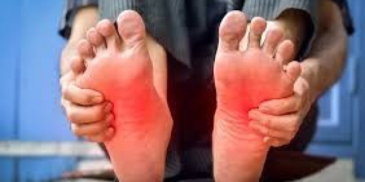 Plantar Fasciitis and Flat Feet: Understanding the Connection and Finding Relief