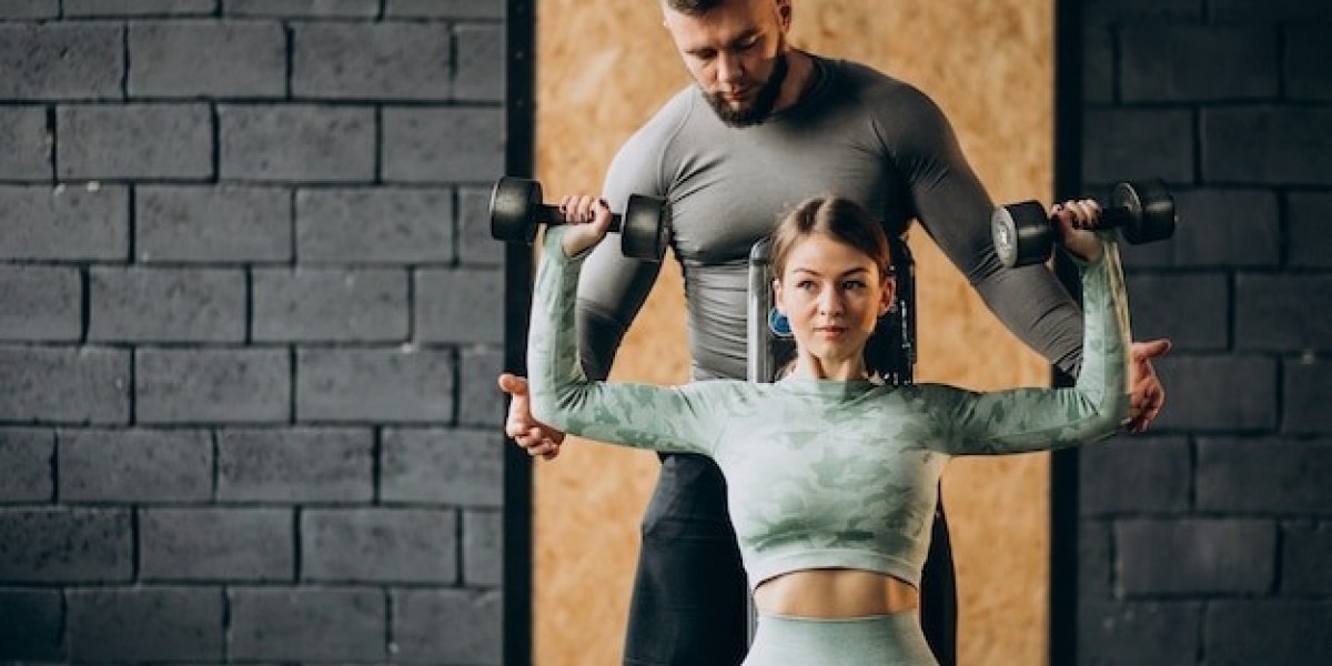 How a Personal Trainer in Kingston Can Transform Your Routine