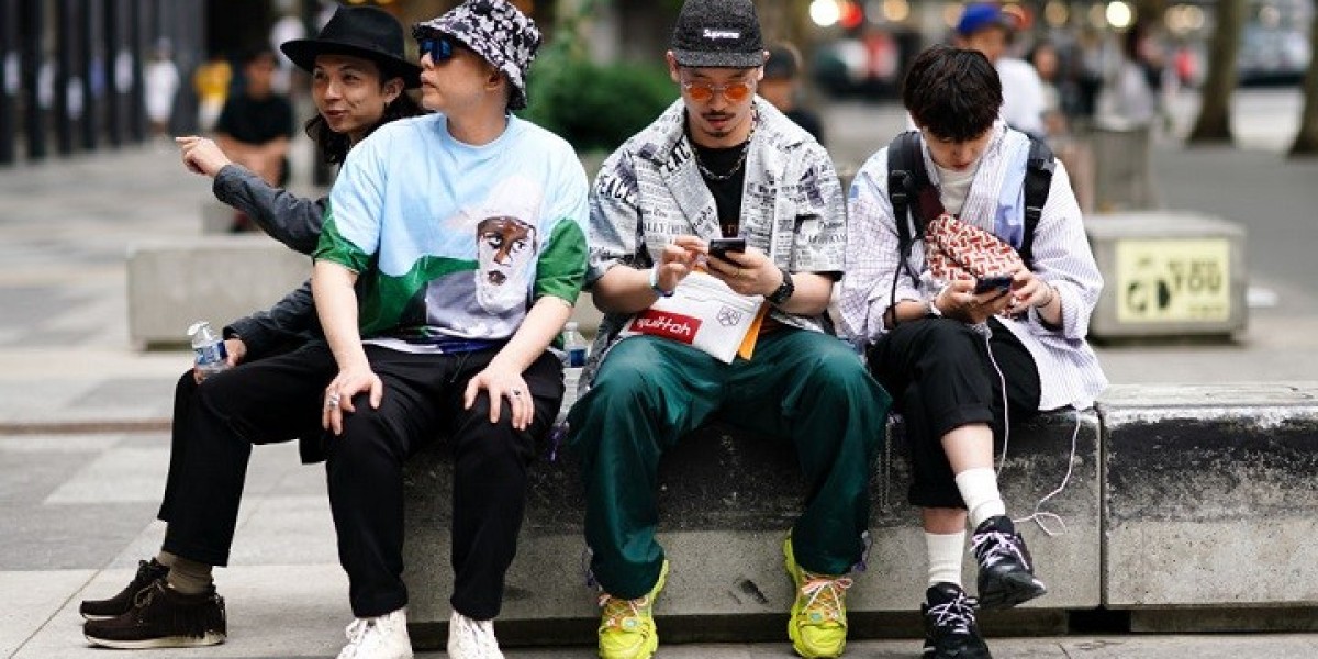 Stussy vs. Comfrt: The Rise of Streetwear Giants and the Hype Behind the Drop Culture