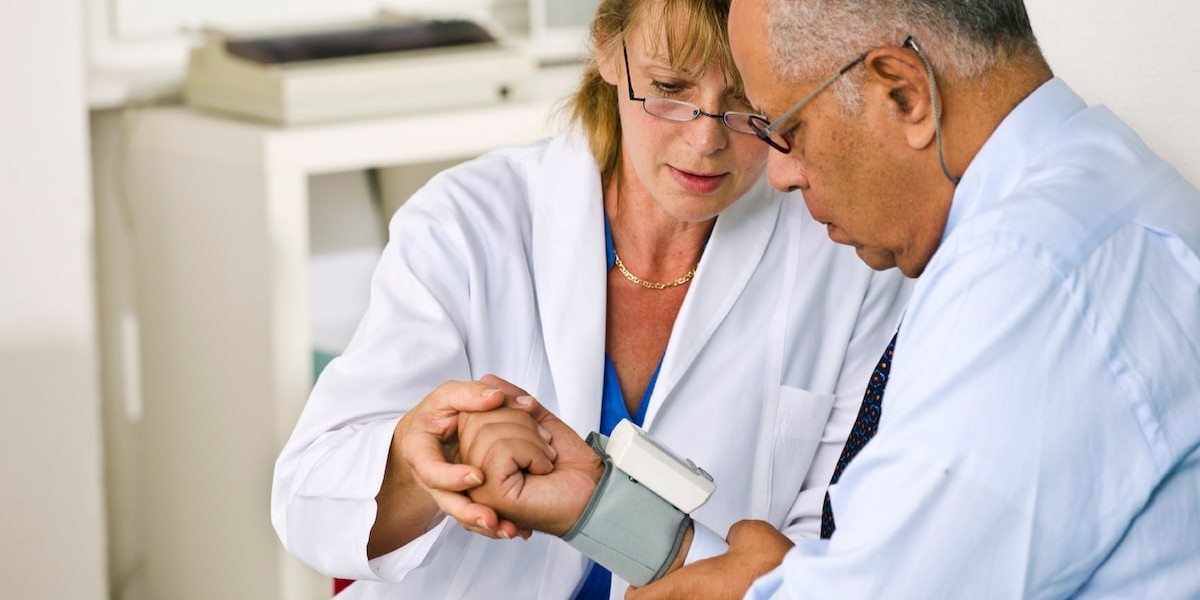 How to Access a Doctor at Home in Dubai for Chronic Disease Management?