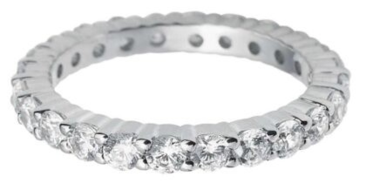 Customize Your Engagement Ring with A Star Diamonds UK