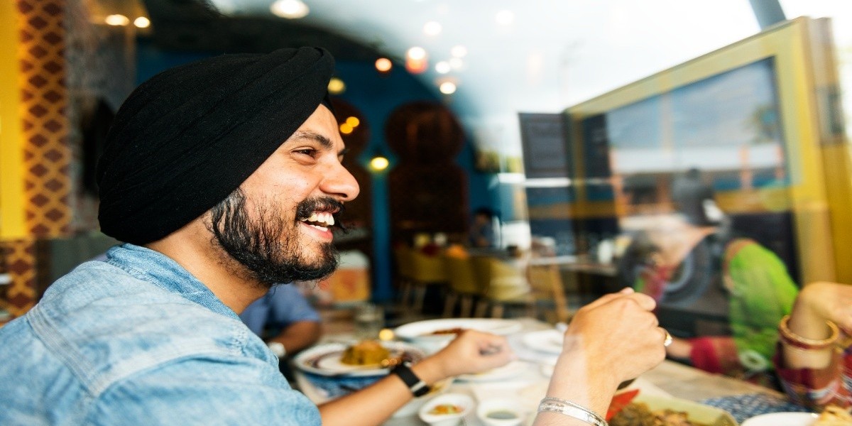 Order Flavorful Kadai Paneer and Dal Makhani Near You
