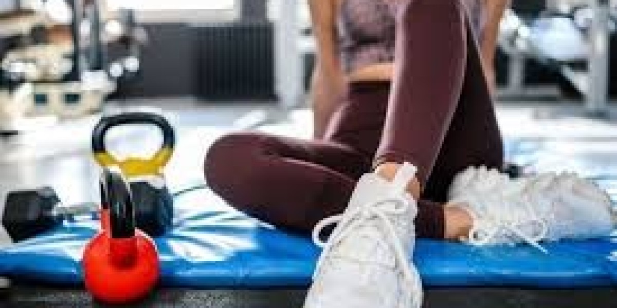 Gym Shoes Market trends highlight rising interest in customizable, high-tech sneakers for fitness enthusiasts